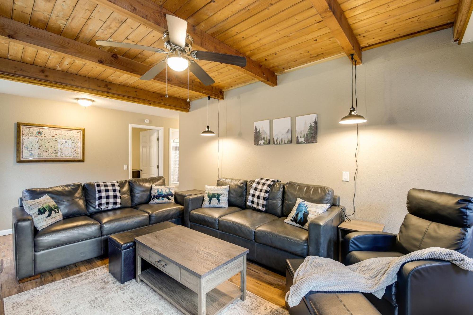 Updated Cobbly Nob Resort Home With Hot Tub! Gatlinburg Exterior foto