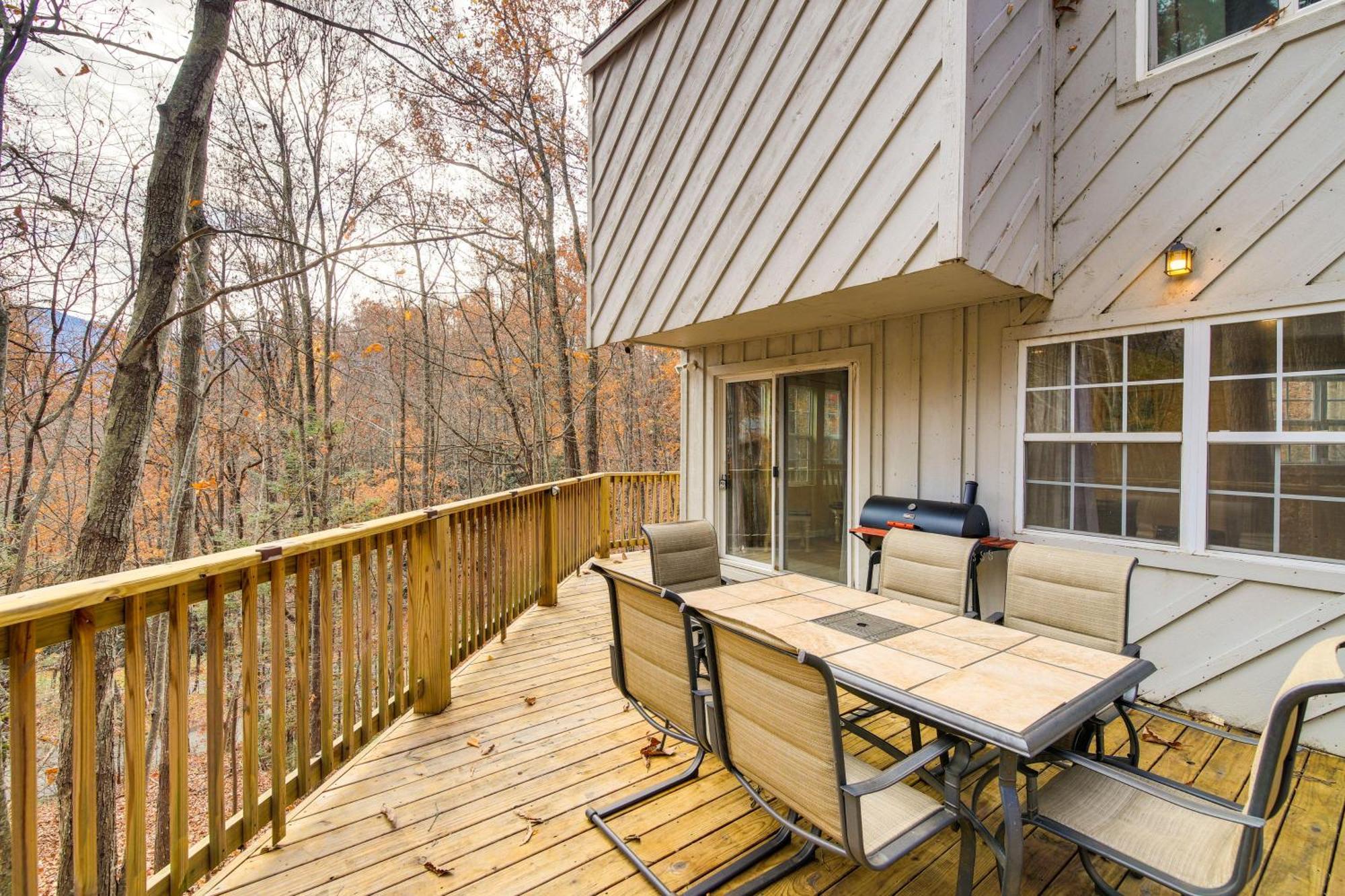 Updated Cobbly Nob Resort Home With Hot Tub! Gatlinburg Exterior foto